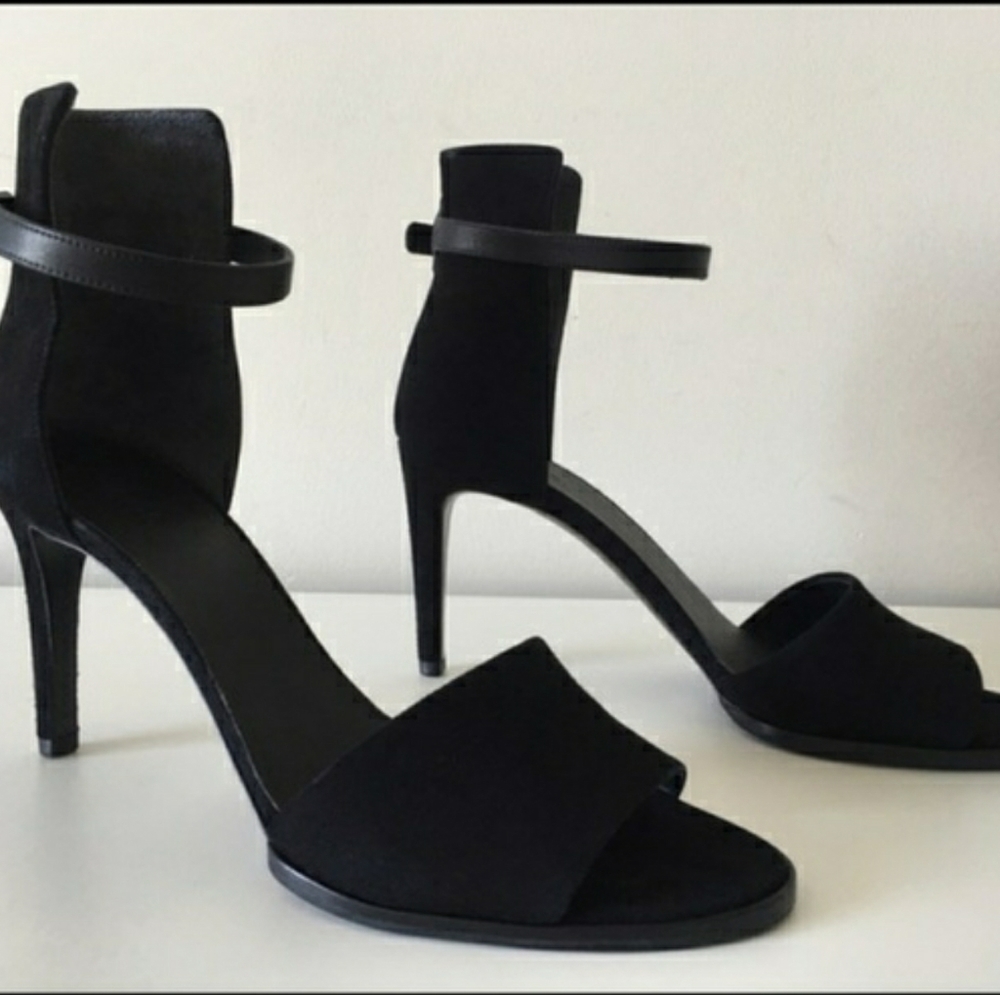 Luxurious VINCE. Black Suede Stilettos - Picture 6 of 8